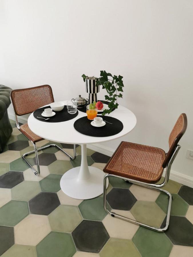 Coniger 4 In Centro Con Wi-fi E Smart Tv Lecce