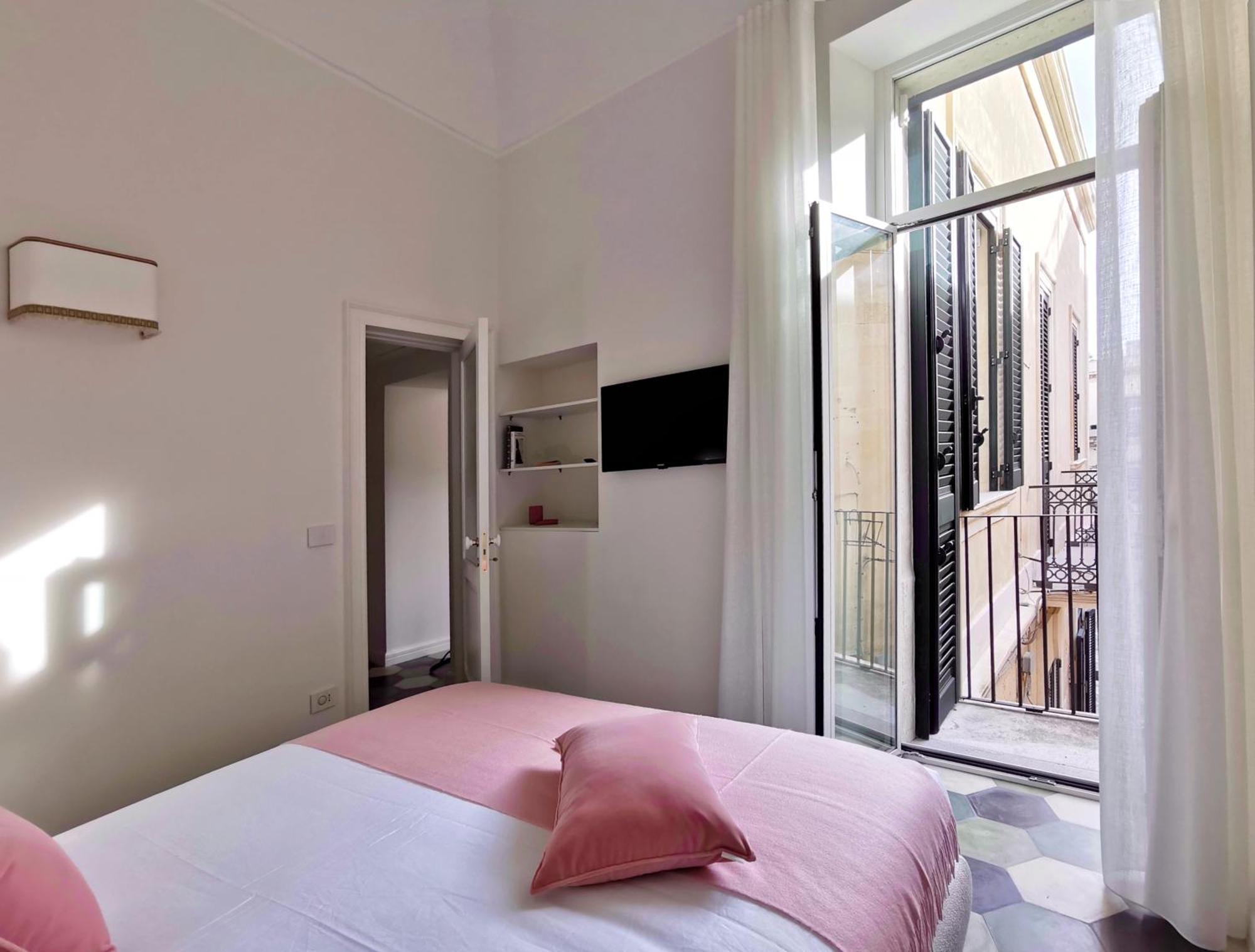 Coniger 4 In Centro Con Wi-fi E Smart Tv